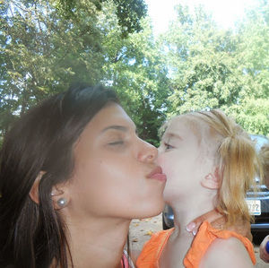 Meet your Posher, Marycarmen